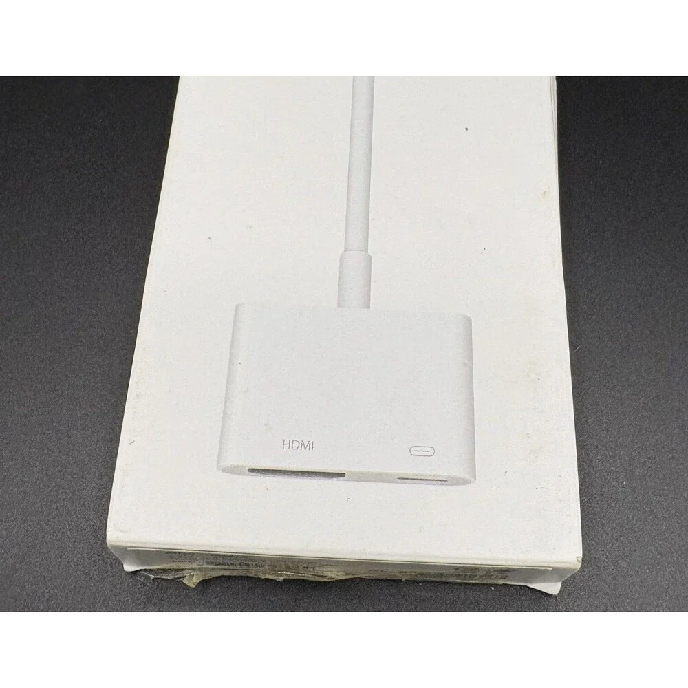 Apple Lighting to Digital AV Adapter / New In Box